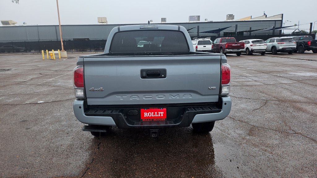Used 2021 Toyota Tacoma TRD Off-Road w/ Technology Package AWD/4WD image 10