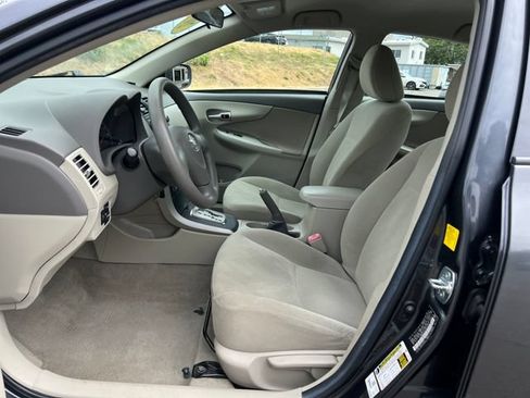 Used 2010 Toyota Corolla LE FWD image 15