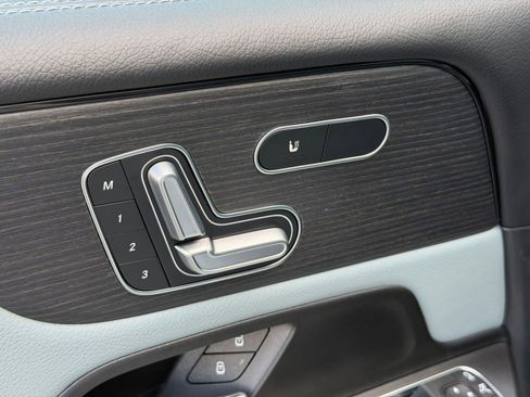 New 2026 Mercedes-Benz GLB 250 image 14