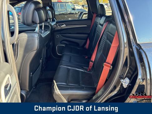 Used 2018 Jeep Grand Cherokee SRT image 26