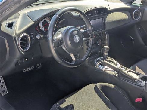 Used 2020 Toyota 86 image 16