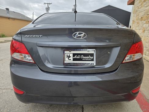 Used 2013 Hyundai Accent GLS image 14
