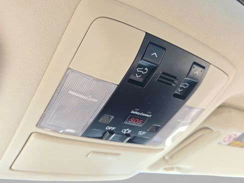 Used 2018 Lexus GX 460 Premium w/ Premium Package image 38