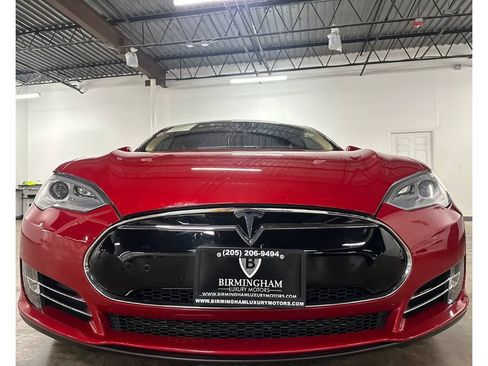 Used 2013 Tesla Model S RWD image 3