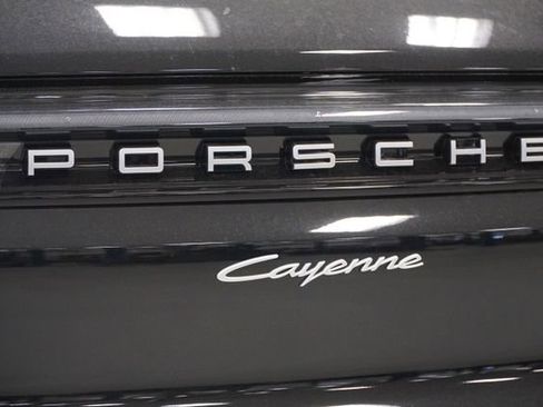 New 2026 Porsche Cayenne image 8