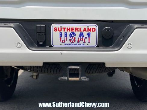 Used 2025 GMC Sierra 2500 AT4 AWD/4WD image 15