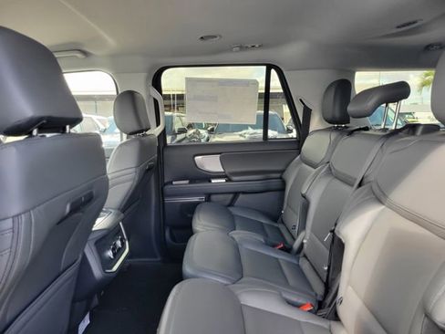 New 2026 Ford Expedition Max Active image 9