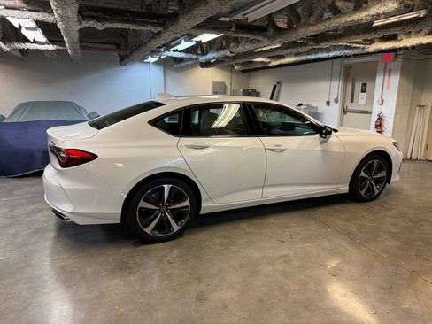 Certified 2025 Acura TLX w/ Technology Package image 8