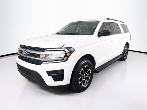 Used 2023 Ford Expedition Max XL RWD image 1