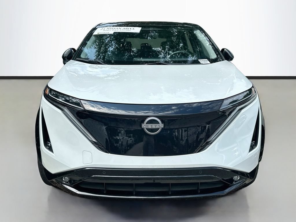 Used 2024 Nissan Ariya AWD image 2