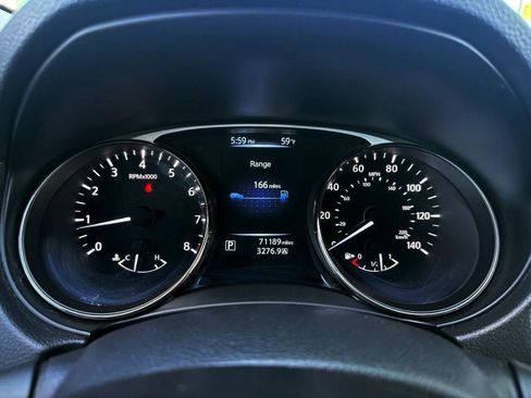 Used 2016 Nissan Rogue SV AWD/4WD image 20