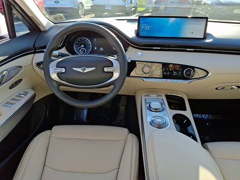 Certified 2023 Genesis GV70 2.5T w/ Select Package image 12