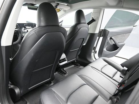 Used 2023 Tesla Model 3 Performance image 14