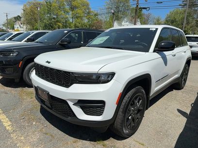 New 2025 Jeep Grand Cherokee Altitude