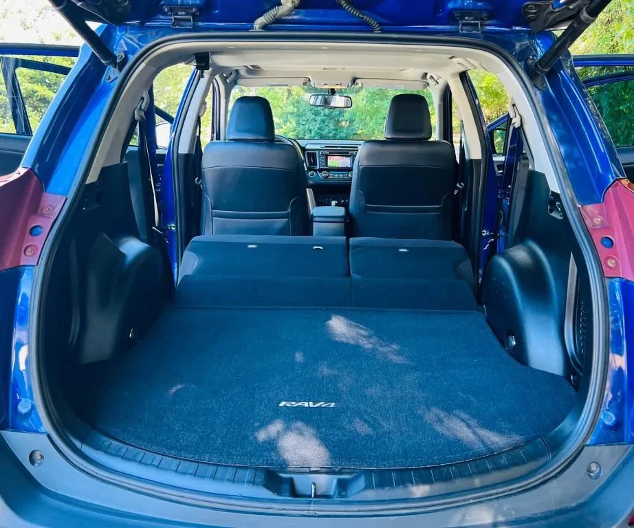 Used 2015 Toyota RAV4 Limited AWD/4WD image 26