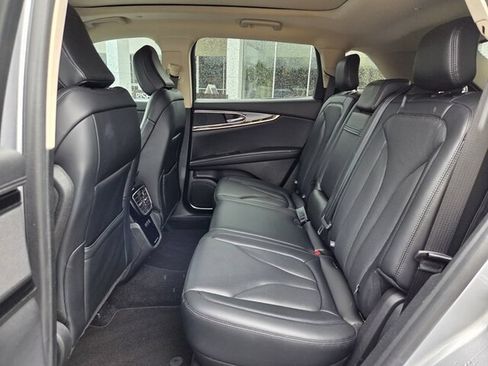 Used 2023 Lincoln Nautilus Reserve FWD image 14
