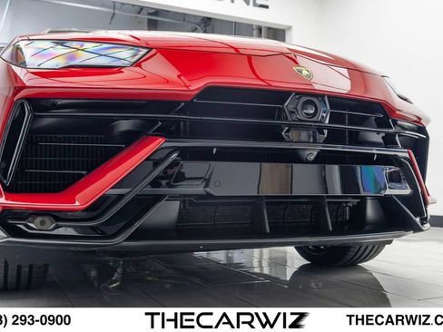 Used 2023 Lamborghini Urus Performante AWD/4WD image 10