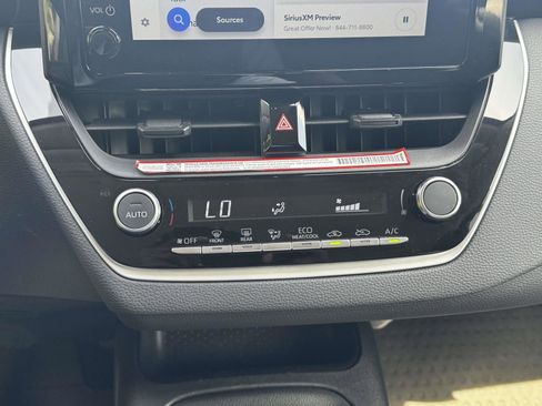 Certified 2025 Toyota Corolla LE AWD/4WD image 27