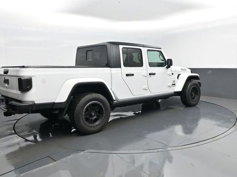 Used 2021 Jeep Gladiator Willys image 21