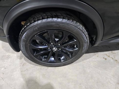 Used 2017 Nissan Juke SV AWD/4WD image 19