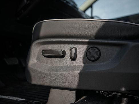 New 2026 Honda Odyssey Touring image 21