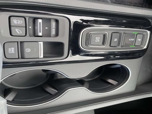 New 2026 Honda Pilot Sport image 21
