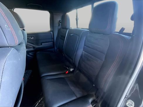 Used 2022 Nissan Frontier Pro-X RWD image 20