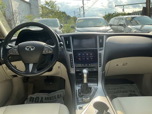 Used 2015 INFINITI Q50 AWD w/ Moonroof Package image 12