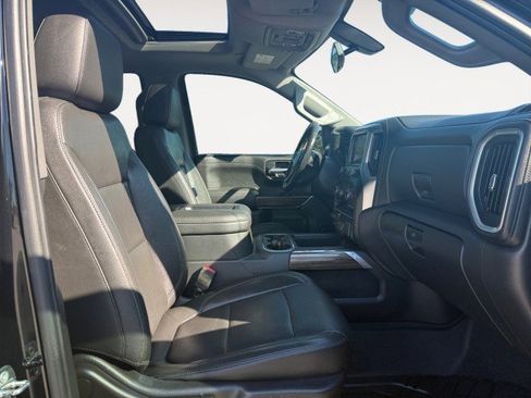 Used 2019 Chevrolet Silverado 1500 LT Trail Boss image 12