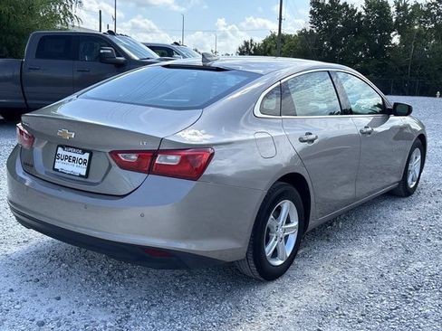 Used 2024 Chevrolet Malibu LT FWD image 3