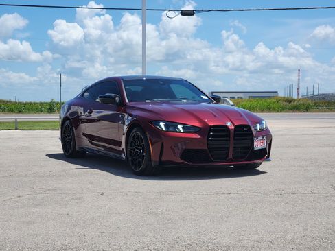 Used 2025 BMW M4 Competition w/ Executive Package RWD image 3