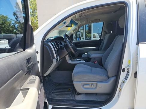 Used 2010 Toyota Tundra 4x4 Double Cab image 9