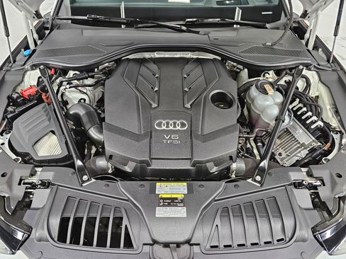 Used 2021 Audi A8 L 3.0T w/ Executive Plus Package AWD/4WD image 4