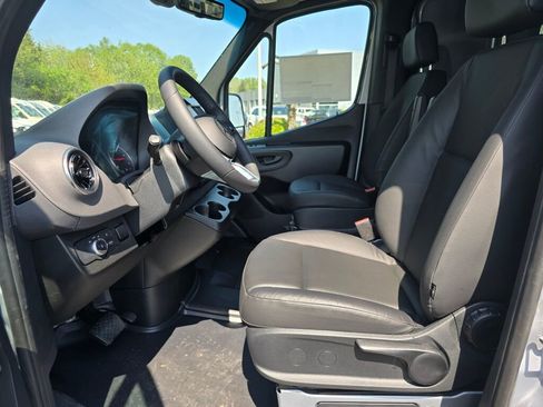 New 2025 Mercedes-Benz Sprinter 2500 image 16