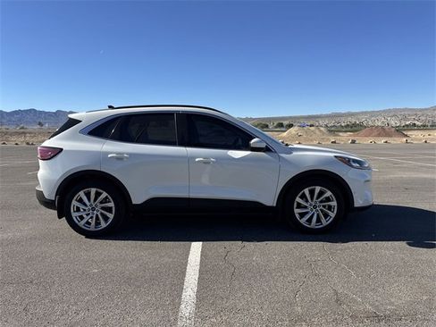 Used 2021 Ford Escape Titanium w/ Titanium Elite Package image 4