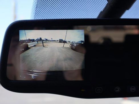 Used 2014 Chevrolet Suburban LT image 19