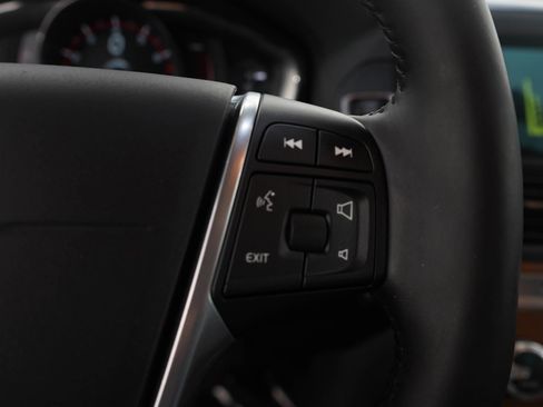 Used 2017 Volvo XC60 T6 Inscription w/ Advanced Package image 18