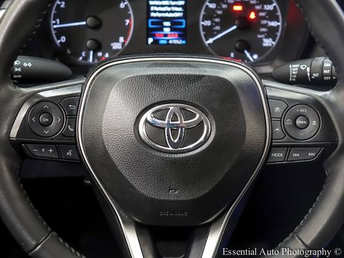 Used 2024 Toyota Corolla Cross LE AWD/4WD image 18