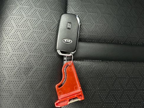 Used 2021 Kia Sorento S FWD image 54
