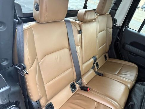 Used 2020 Jeep Gladiator Rubicon image 12