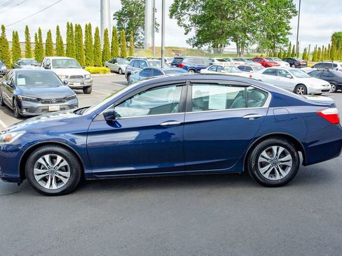 Used 2015 Honda Accord LX image 8