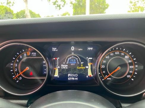 Used 2020 Jeep Gladiator Sport w/ Quick Order Package 24S image 11