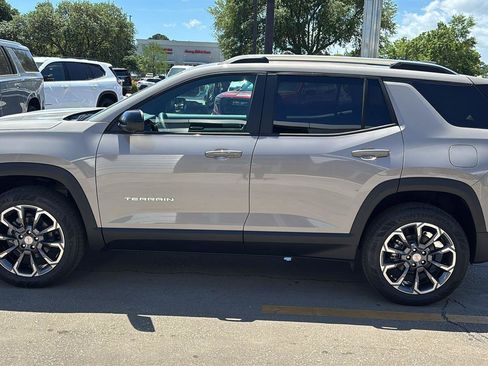 New 2026 GMC Terrain Elevation w/ Elevation Premium Package FWD image 4