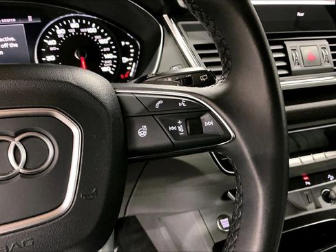 Used 2023 Audi Q5 2.0T Premium w/ Convenience Package image 21