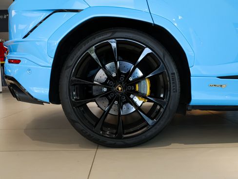 Used 2024 Lamborghini Urus S image 43