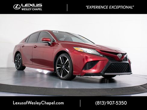 Used 2018 Toyota Camry XSE FWD image 1