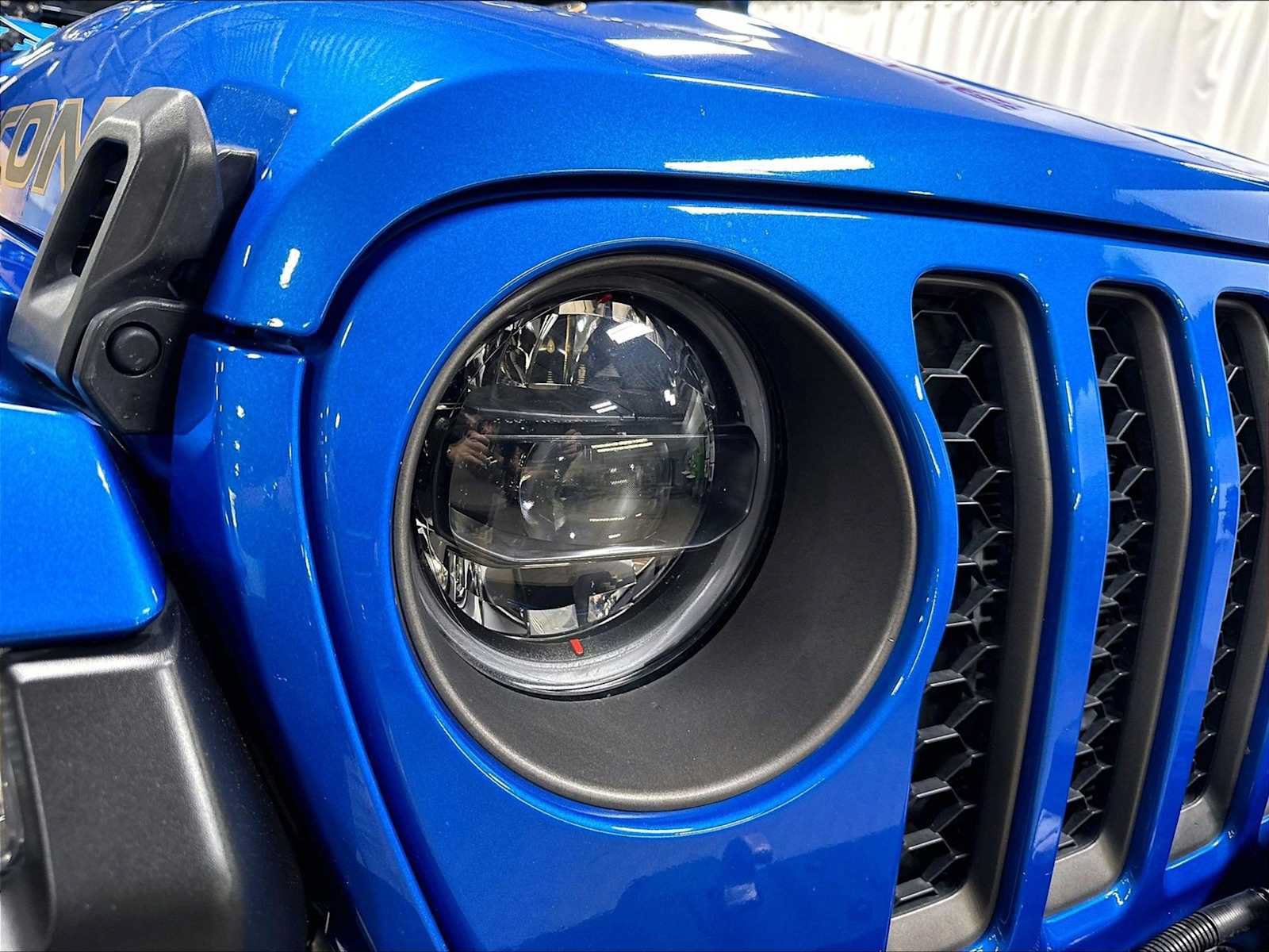 Used 2023 Jeep Wrangler Unlimited Rubicon 392 w/ Trailer Tow Package AWD/4WD image 15