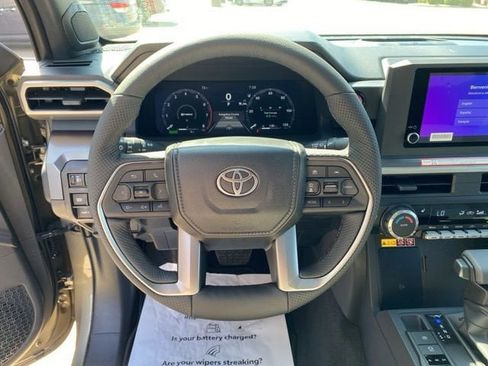 New 2026 Toyota Tacoma TRD Off-Road AWD/4WD image 5
