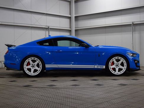 Used 2022 Ford Mustang Shelby GT500 w/ Technology Package image 9