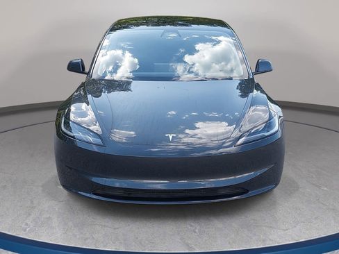 Used 2025 Tesla Model 3 Long Range RWD image 2